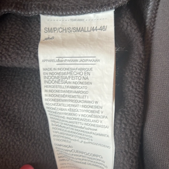 Under Armour Cold Gear Washington State University WSU Cougars Hoodie - Picture 6 of 6